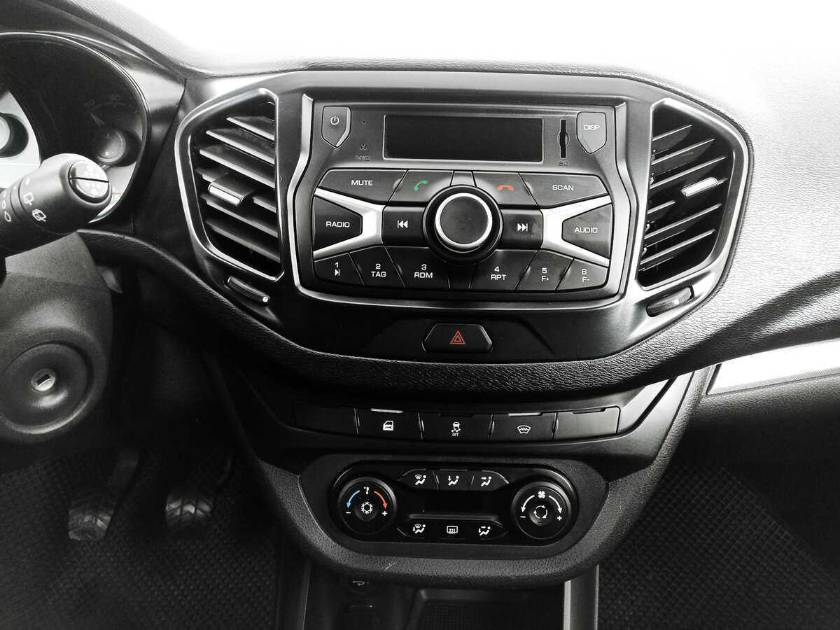 Б/У Лада (ВАЗ) Веста 2019 года. Фото: #12