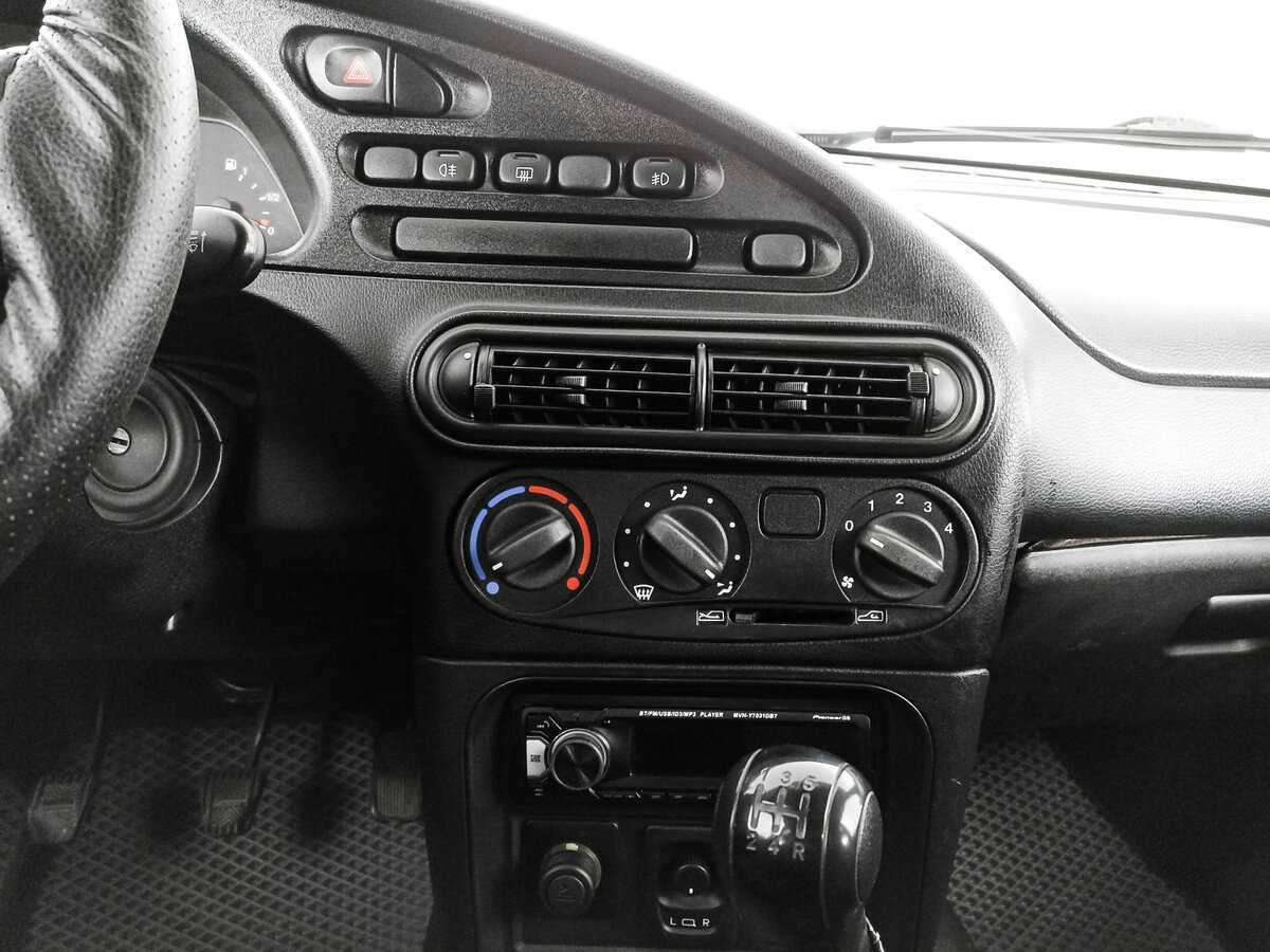 Б/У Шевроле Нива 2013 года. Фото: #12