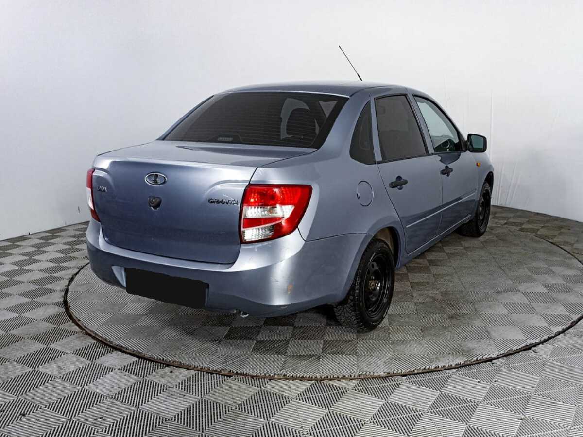 Б/У Лада (ВАЗ) Гранта 2015 года. Фото: #4