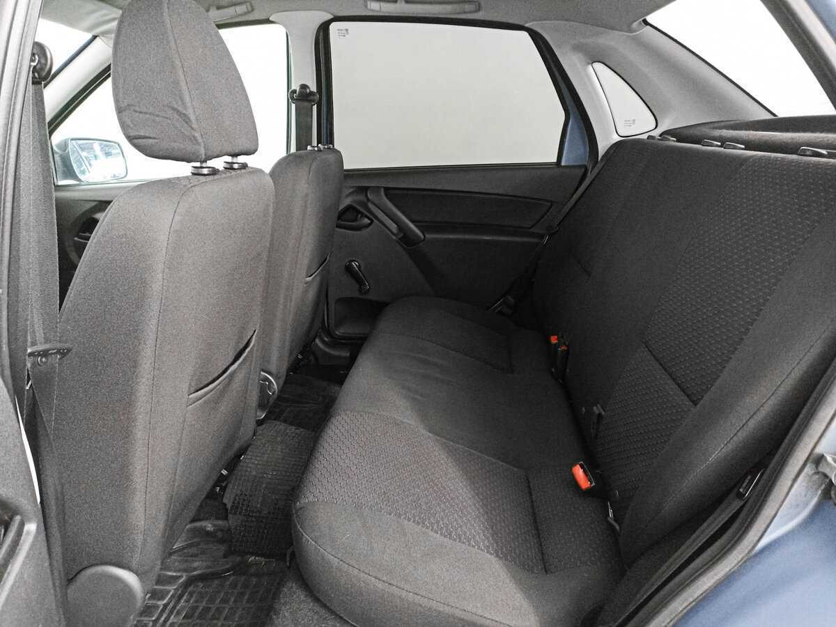 Б/У Лада (ВАЗ) Гранта 2015 года. Фото: #9