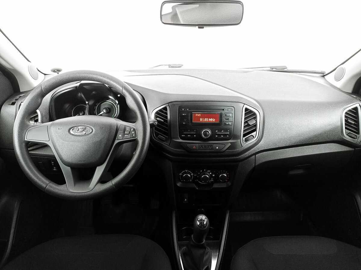 Б/У Лада (ВАЗ) ИКСРЭЙ 2017 года. Фото: #13