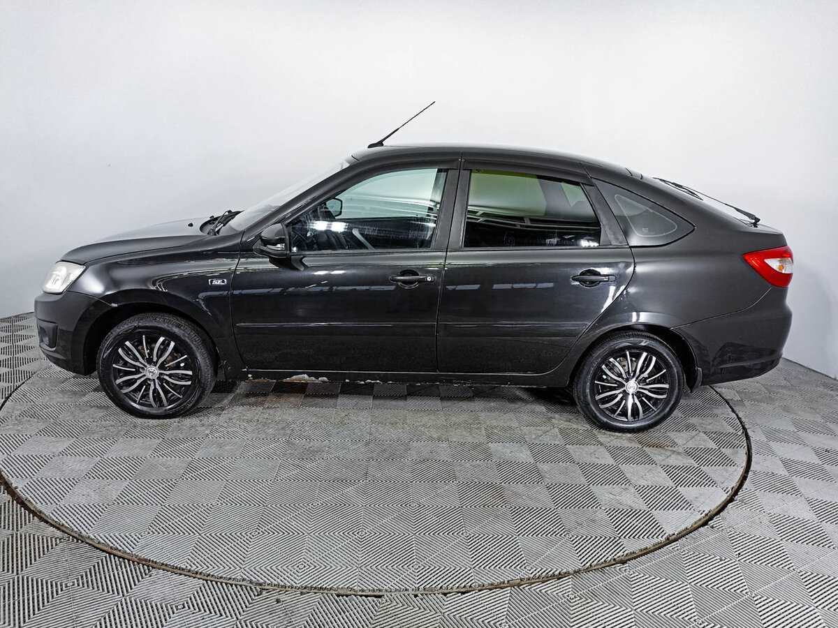 Б/У Лада (ВАЗ) Гранта 2015 года. Фото: #7