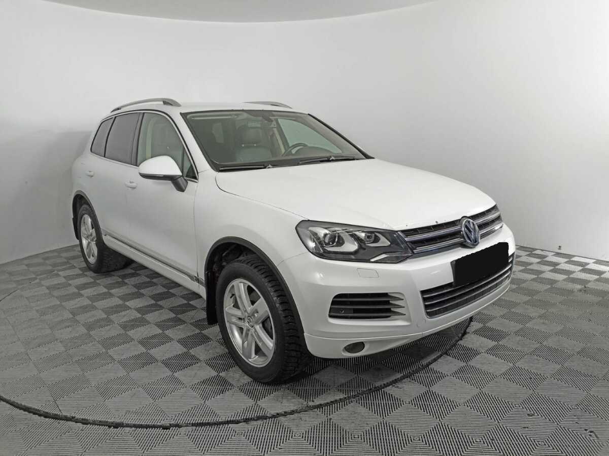 Volkswagen Touareg 2013 года с пробегом. Фото: #2