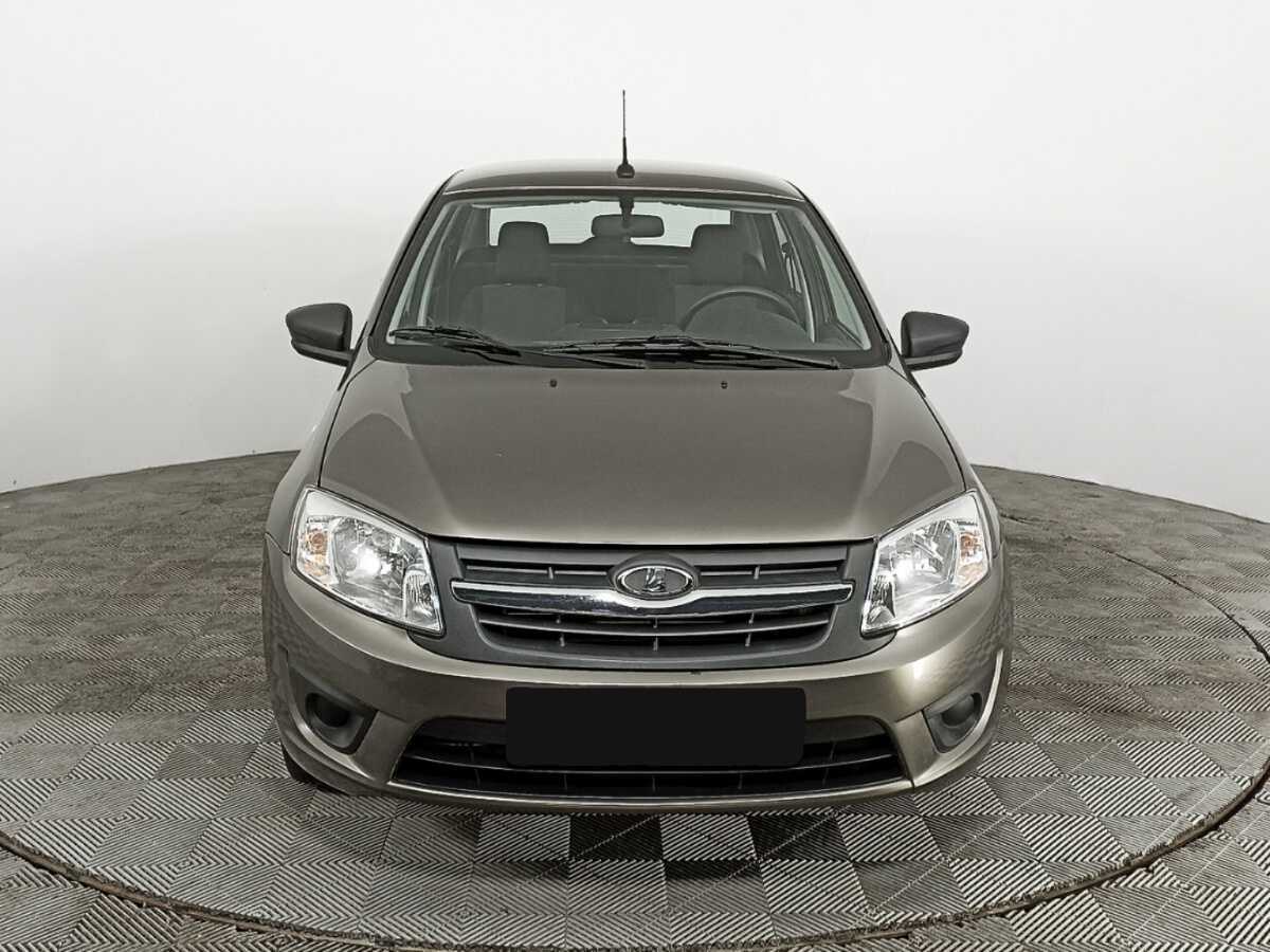 Б/У Лада (ВАЗ) Гранта 2018 года. Фото: #1