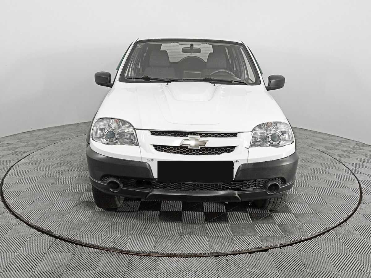 Б/У Шевроле Нива 2015 года. Фото: #1