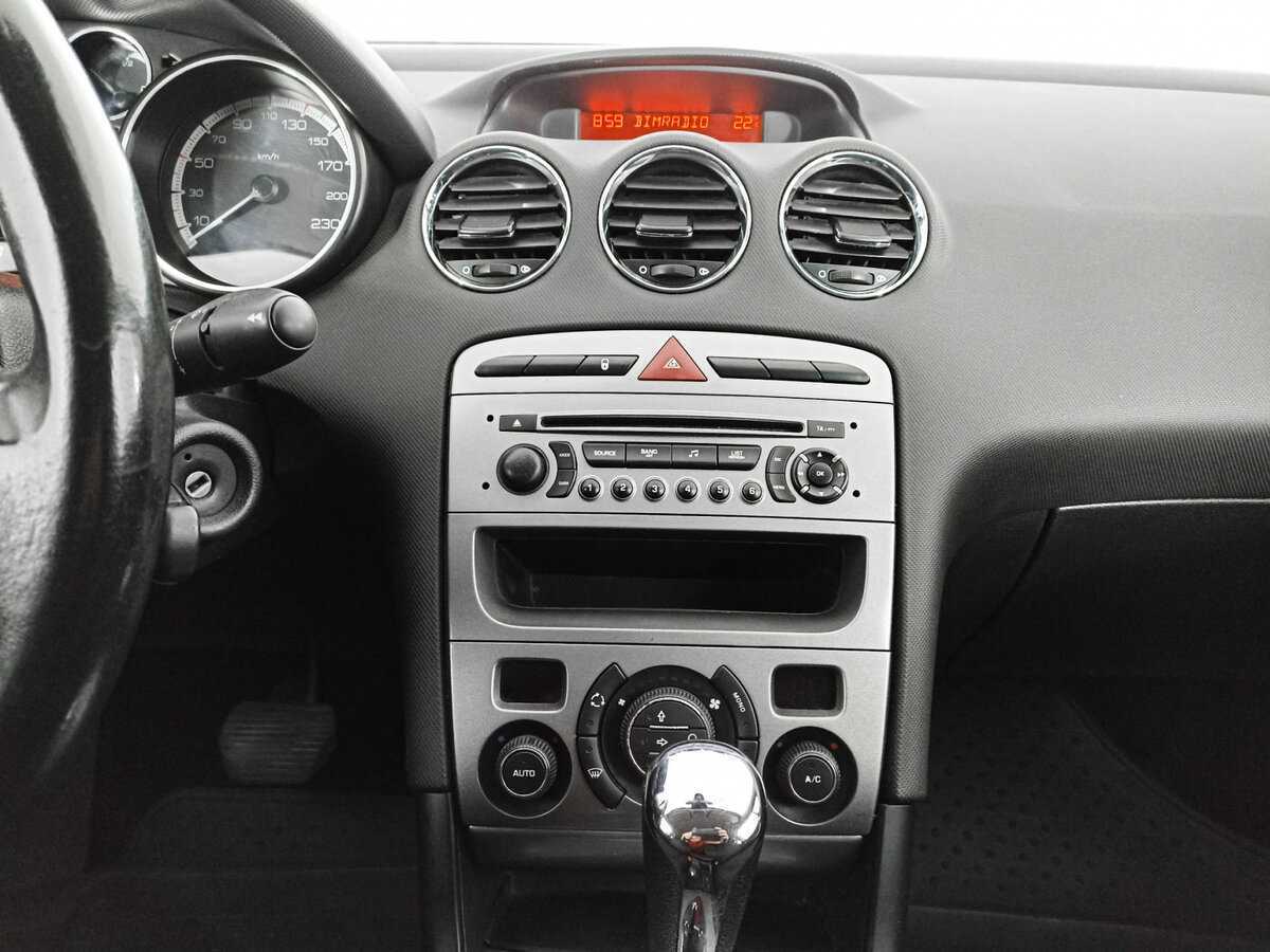 Б/У Пежо 408 2012 года. Фото: #11