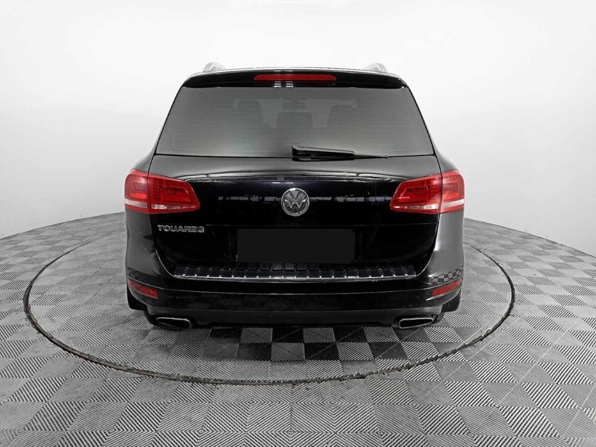 Б/У Фольксваген Туарег 2013 года. Фото: #3