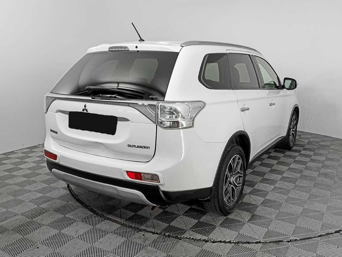 Mitsubishi Outlander 2014 года с пробегом. Фото: #3
