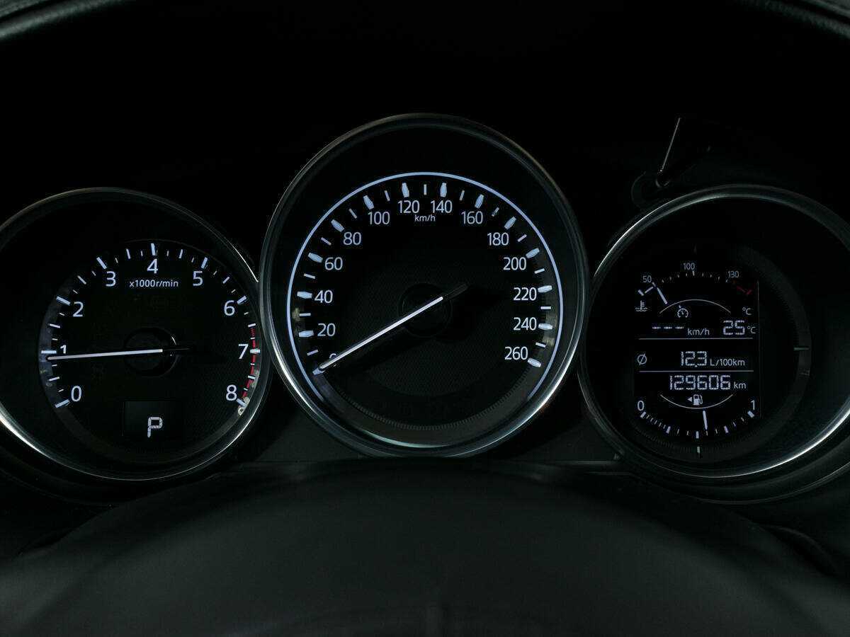 Б/У Мазда 6 2017 года. Фото: #12