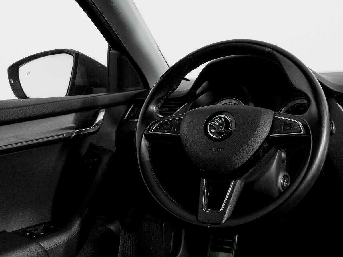 Б/У Шкода Октавия 2018 года. Фото: #14