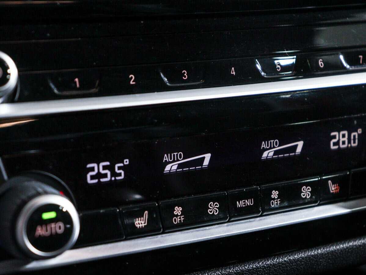 BMW 5 серии 2019 года с пробегом. Фото: #17