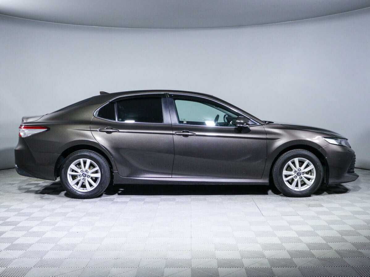 Toyota Camry 2020 года с пробегом. Фото: #3