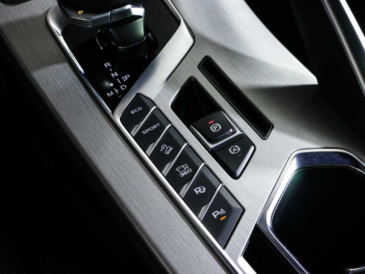 Б/У Джили Кулрэй 2022 года. Фото: #17