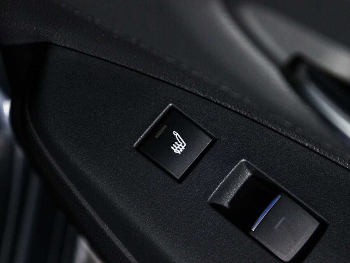 Б/У Тойота Королла 2019 года. Фото: #12