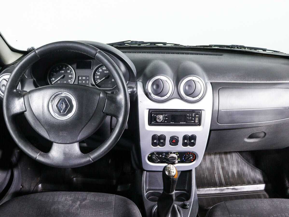 Б/У Рено Сандеро 2012 года. Фото: #11