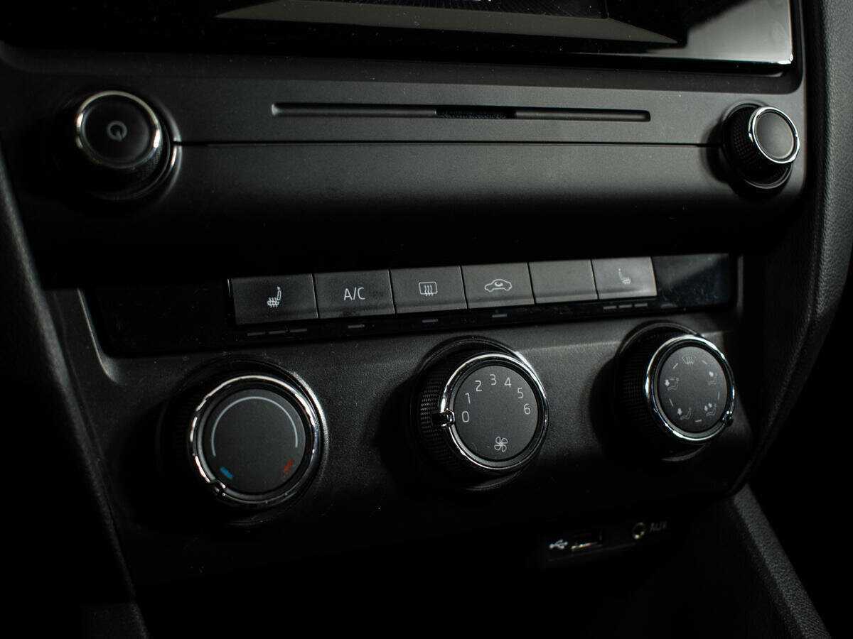 Б/У Шкода Октавия 2016 года. Фото: #10