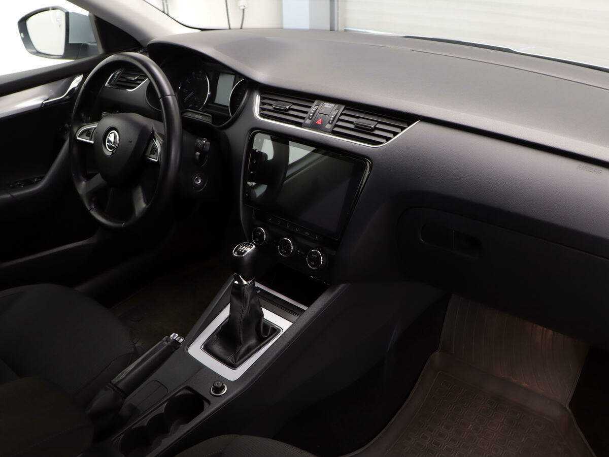 Skoda Octavia 2013 года с пробегом. Фото: #6