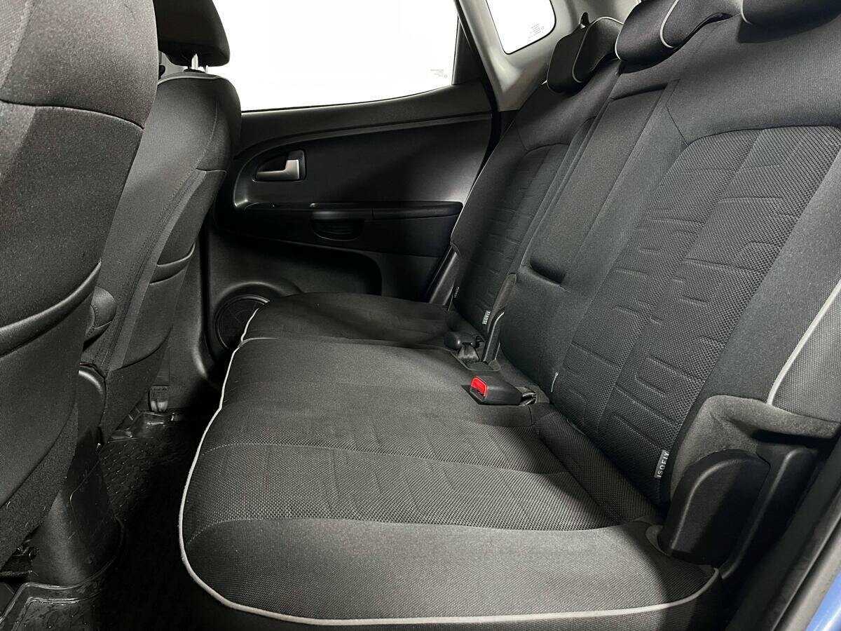 Б/У Киа Венга 2013 года. Фото: #9