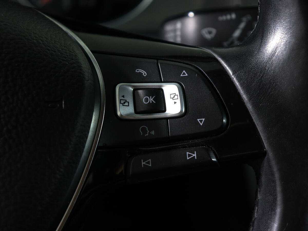 Б/У Фольксваген Гольф 2013 года. Фото: #18