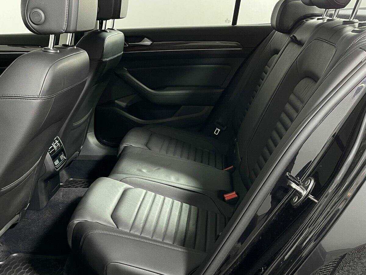 Б/У Фольксваген Пассат 2018 года. Фото: #7