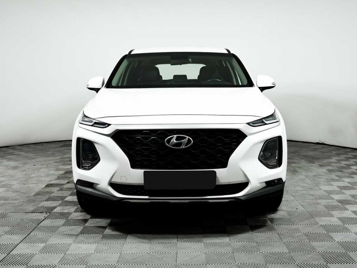 Hyundai Santa Fe 2019 года с пробегом. Фото: #1