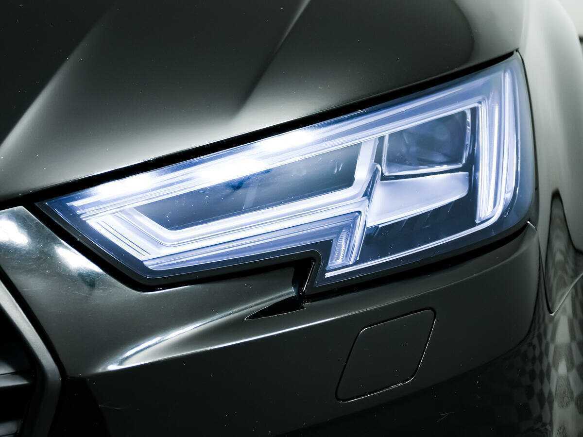 Audi A4 2017 года с пробегом. Фото: #13