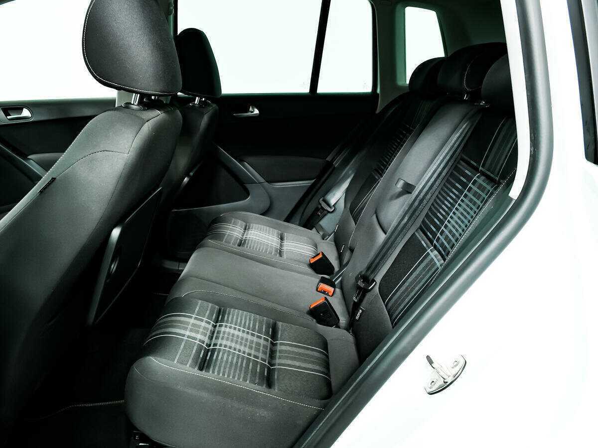 Б/У Фольксваген Тигуан 2016 года. Фото: #11