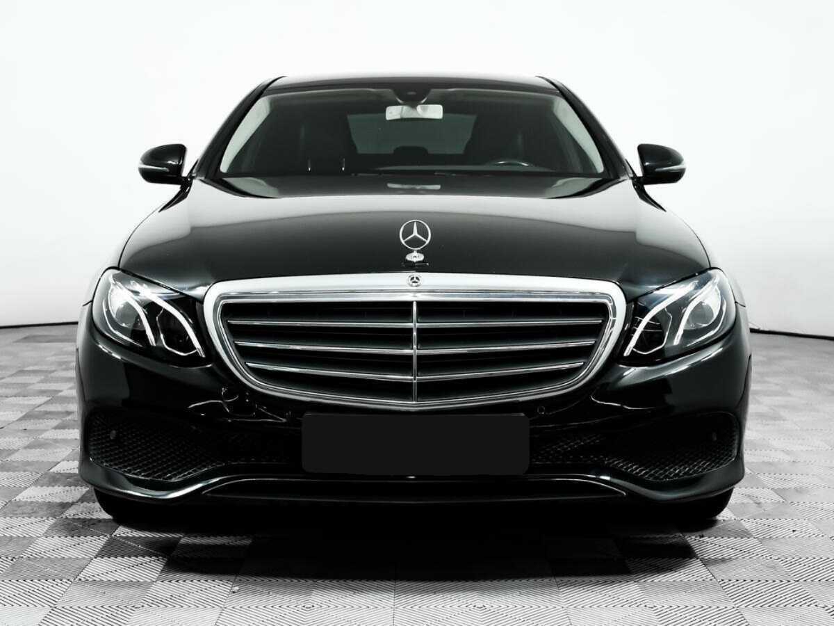 Mercedes-Benz E-Класс 2019 года с пробегом. Фото: #1