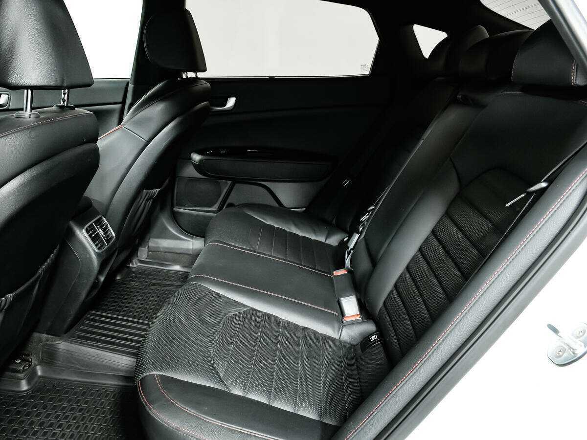 Б/У Киа Оптима 2018 года. Фото: #9