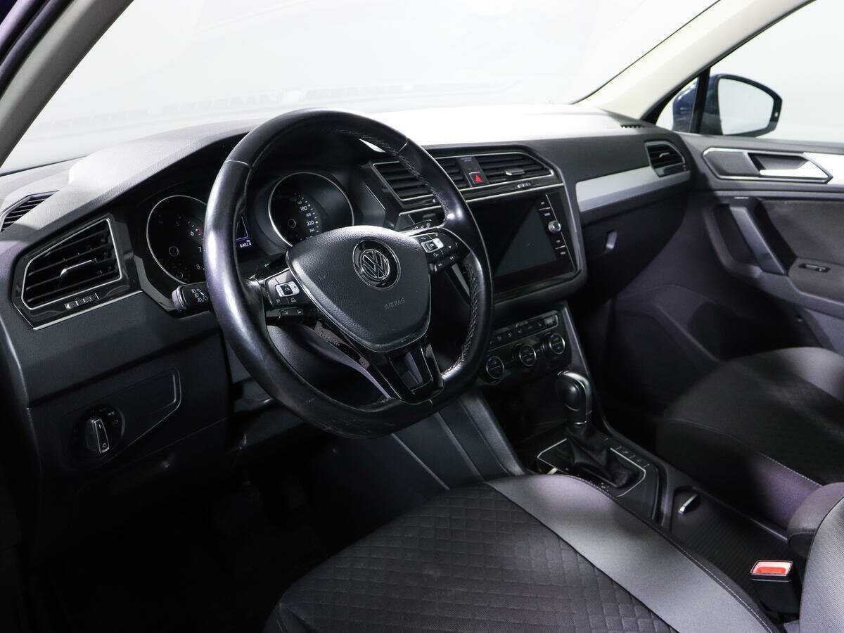 Б/У Фольксваген Тигуан 2017 года. Фото: #11