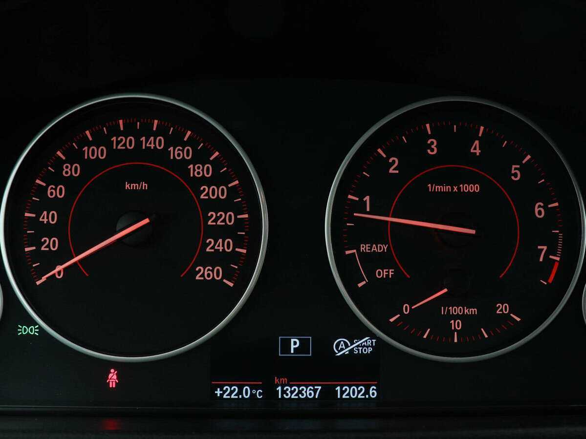 BMW 3 серии 2016 года с пробегом. Фото: #12