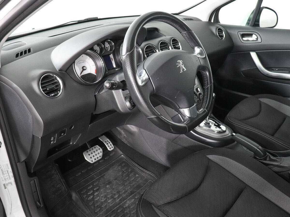 Peugeot 408 2016 года с пробегом. Фото: #8