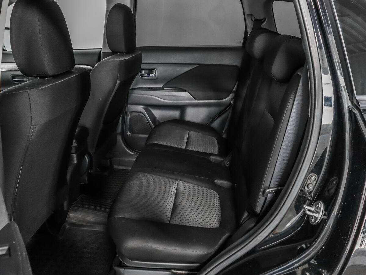 Mitsubishi Outlander 2014 года с пробегом. Фото: #9