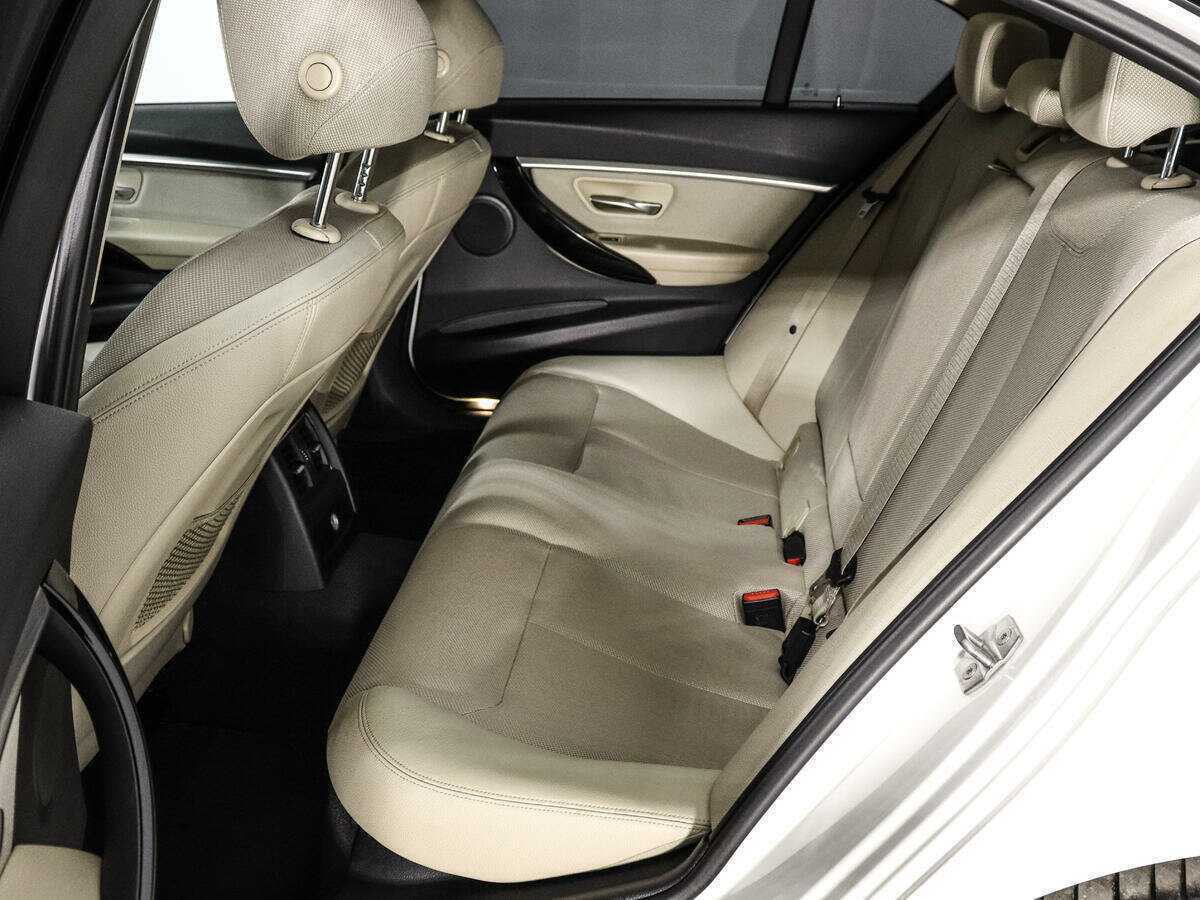 BMW 3 серии 2016 года с пробегом. Фото: #9