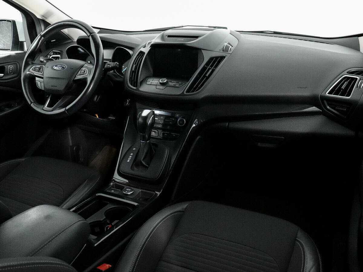 Б/У Форд Куга 2017 года. Фото: #7