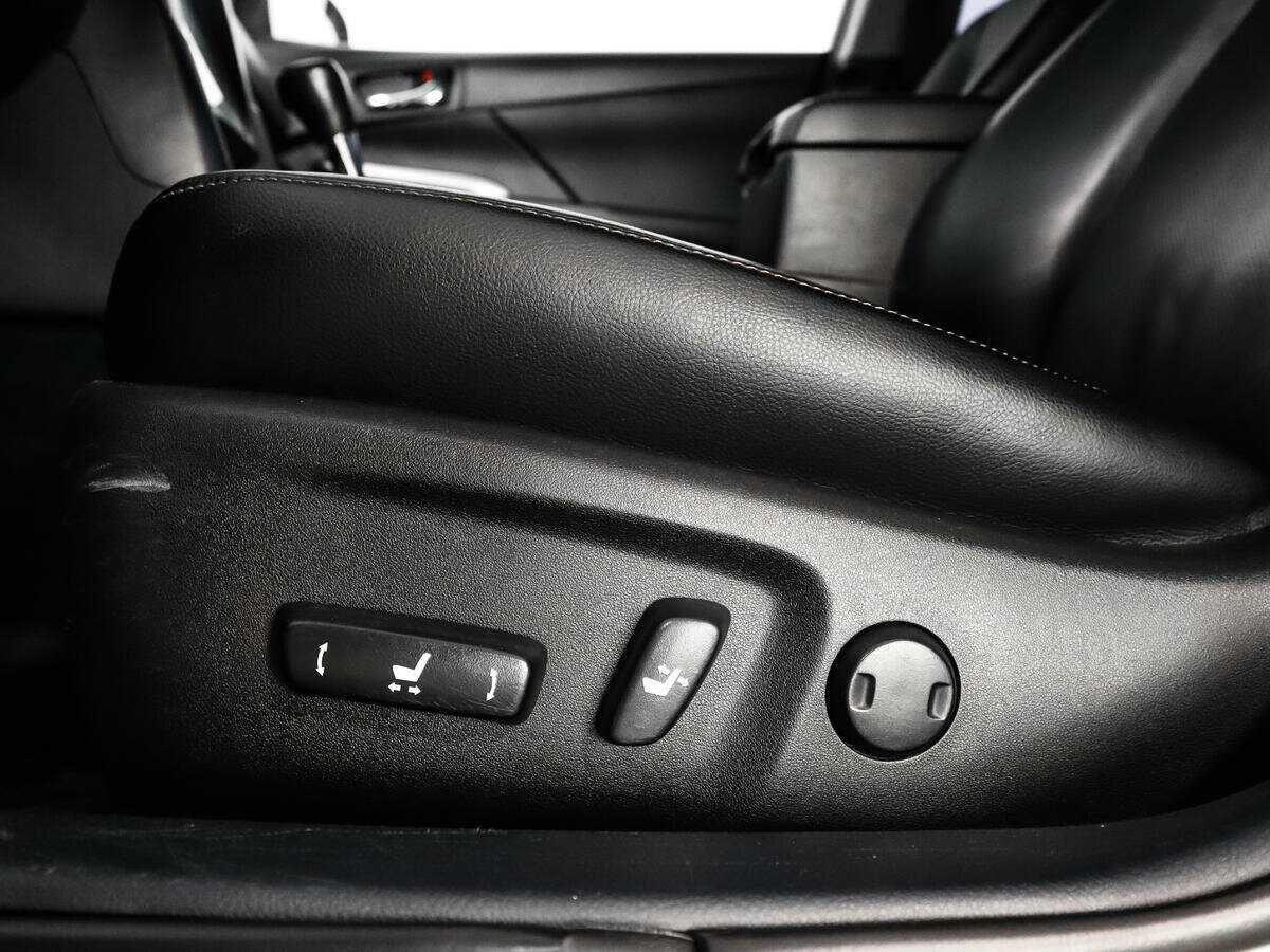 Toyota Camry 2014 года с пробегом. Фото: #9