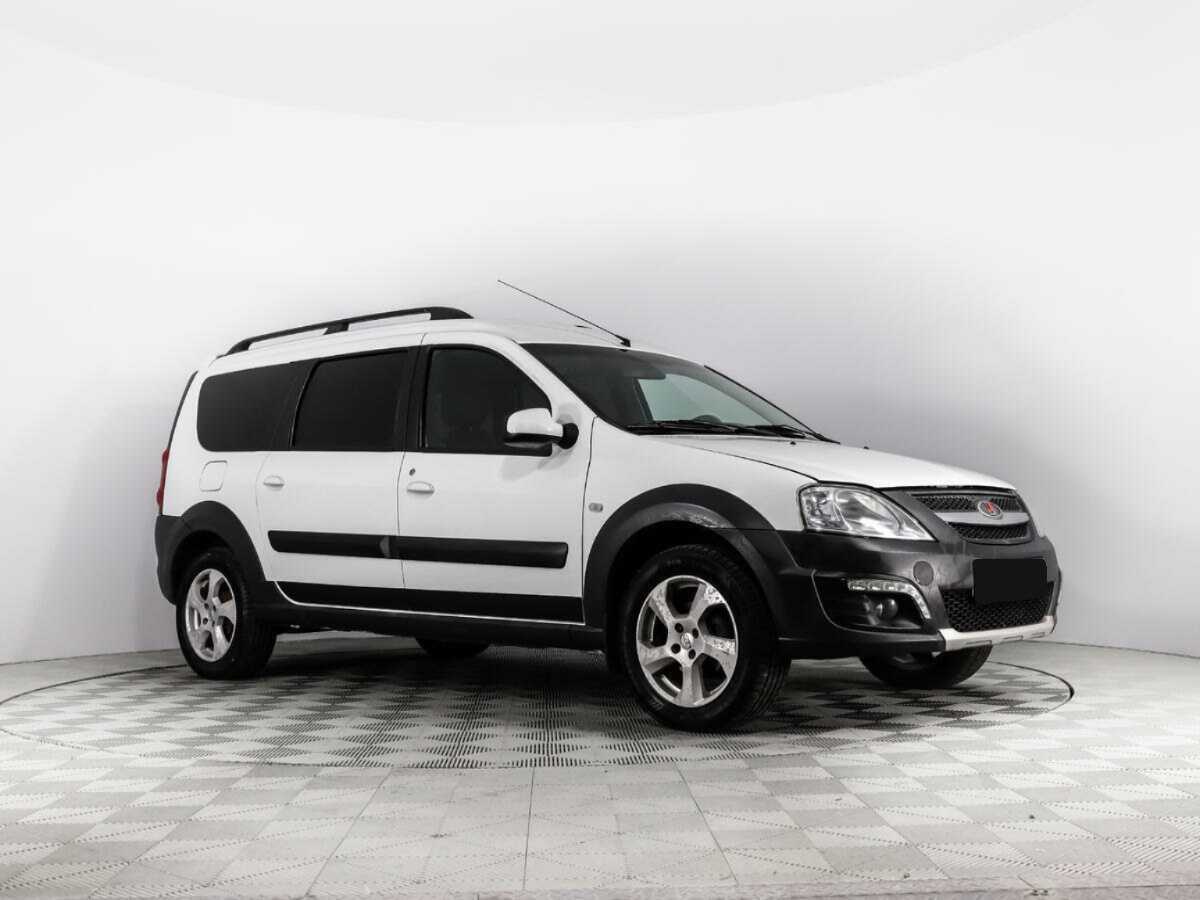 Б/У Лада (ВАЗ) Ларгус 2015 года. Фото: #2