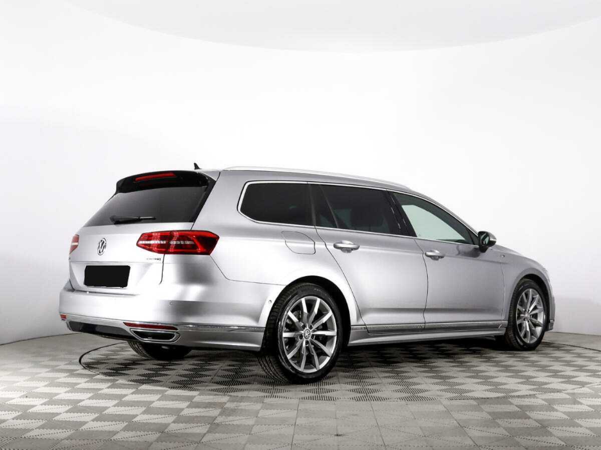 Volkswagen Passat 2019 года с пробегом. Фото: #4