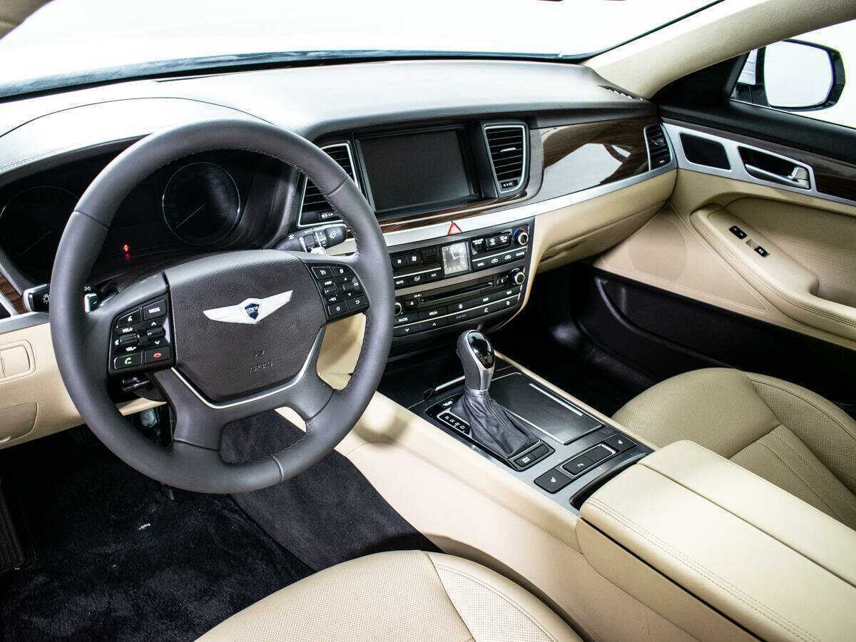 Hyundai Genesis 2015 года с пробегом. Фото: #14