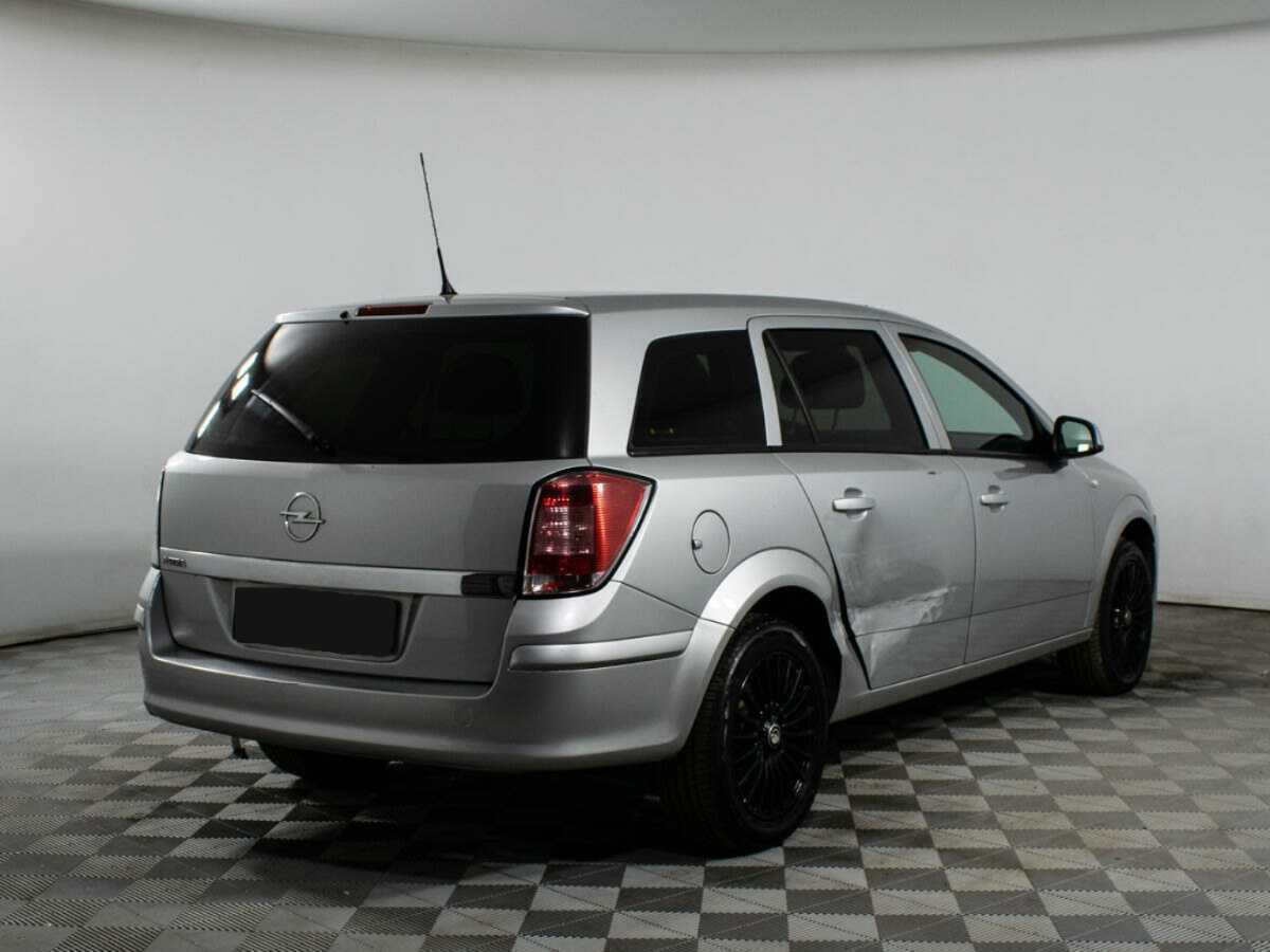 Opel Astra 2014 года с пробегом. Фото: #4