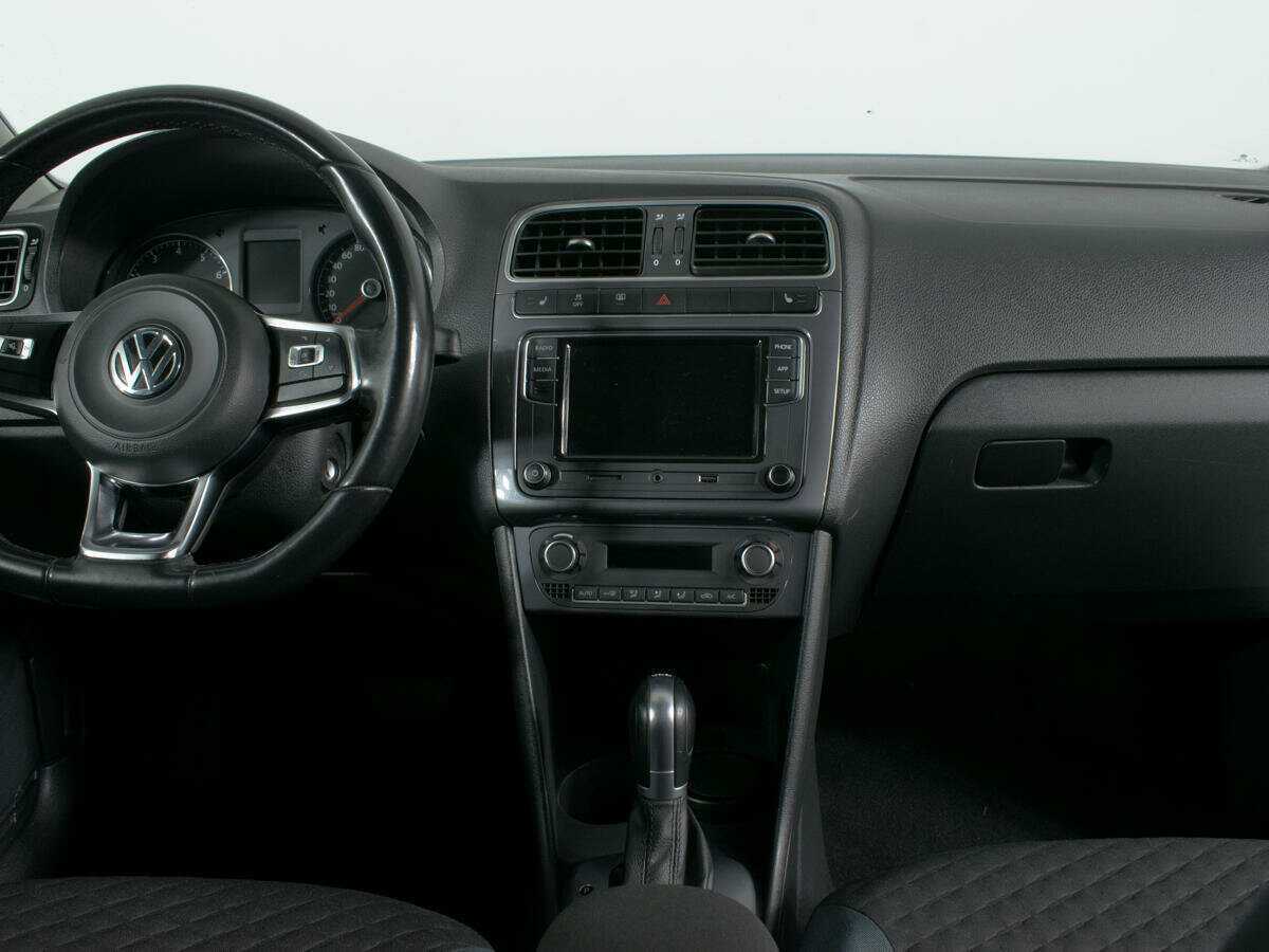 Б/У Фольксваген Поло 2019 года. Фото: #9