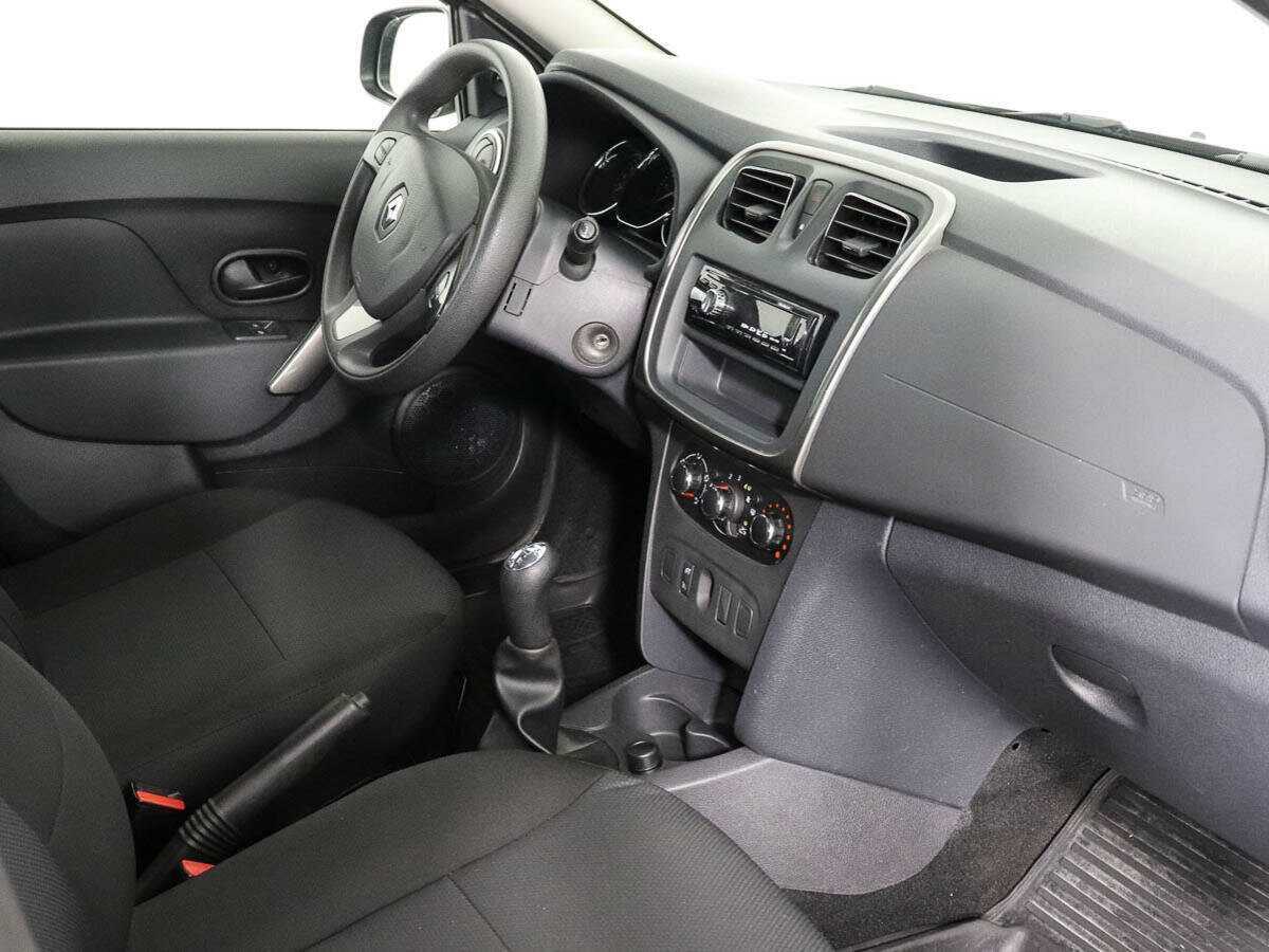 Renault Sandero 2015 года с пробегом. Фото: #8