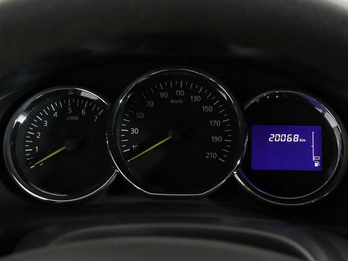 Renault Sandero 2015 года с пробегом. Фото: #11