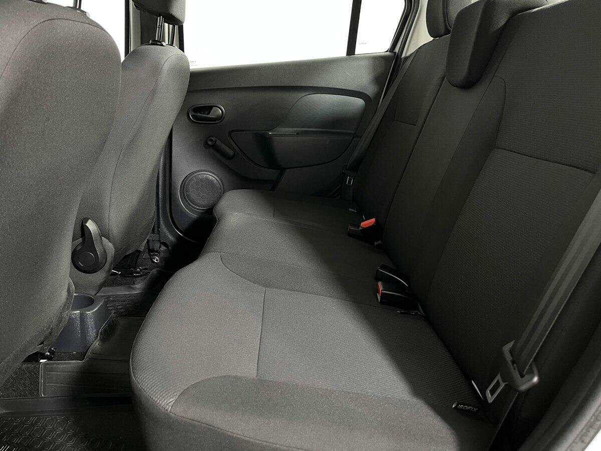 Б/У Рено Логан 2019 года. Фото: #9