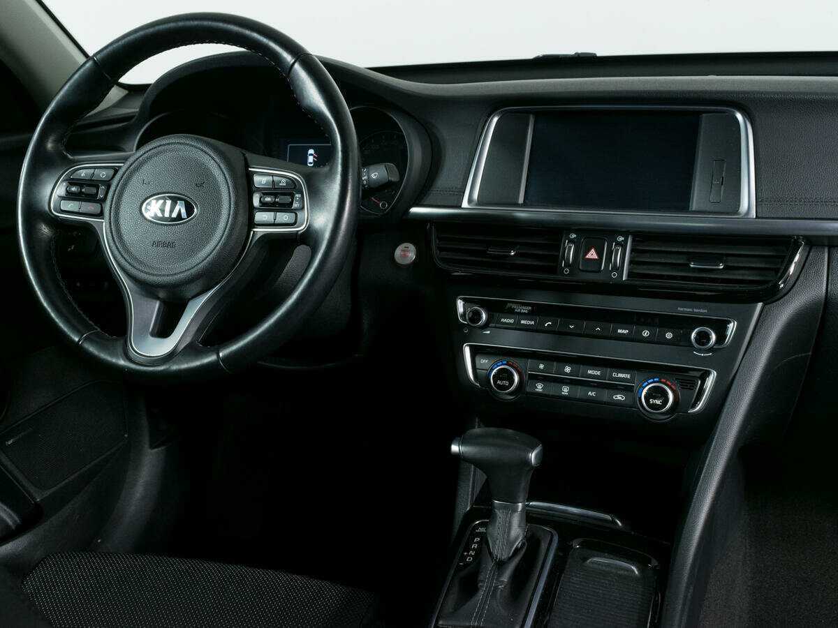 Б/У Киа Оптима 2018 года. Фото: #11