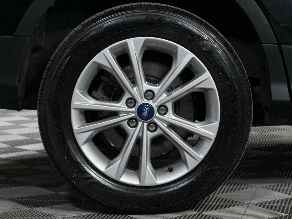 Б/У Форд Куга 2017 года. Фото: #21