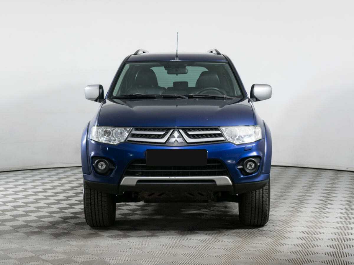 Mitsubishi Pajero Sport 2013 года с пробегом. Фото: #1