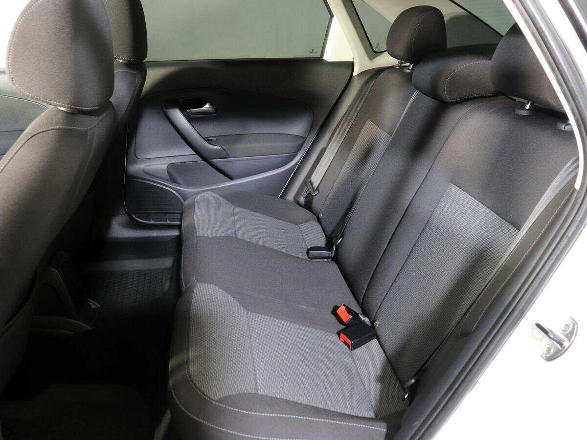 Б/У Фольксваген Поло 2017 года. Фото: #9