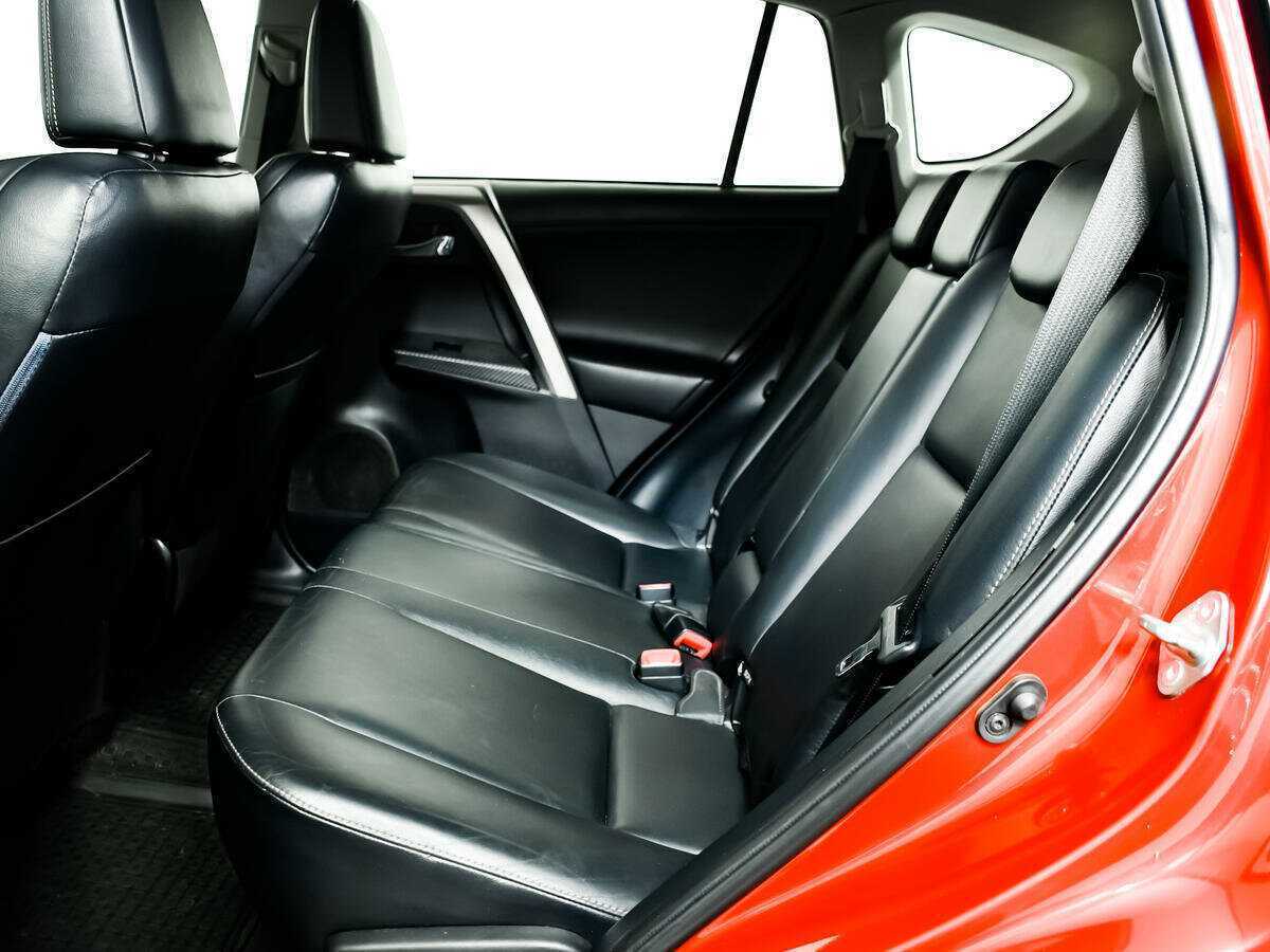 Б/У Тойота Рав4 2014 года. Фото: #11