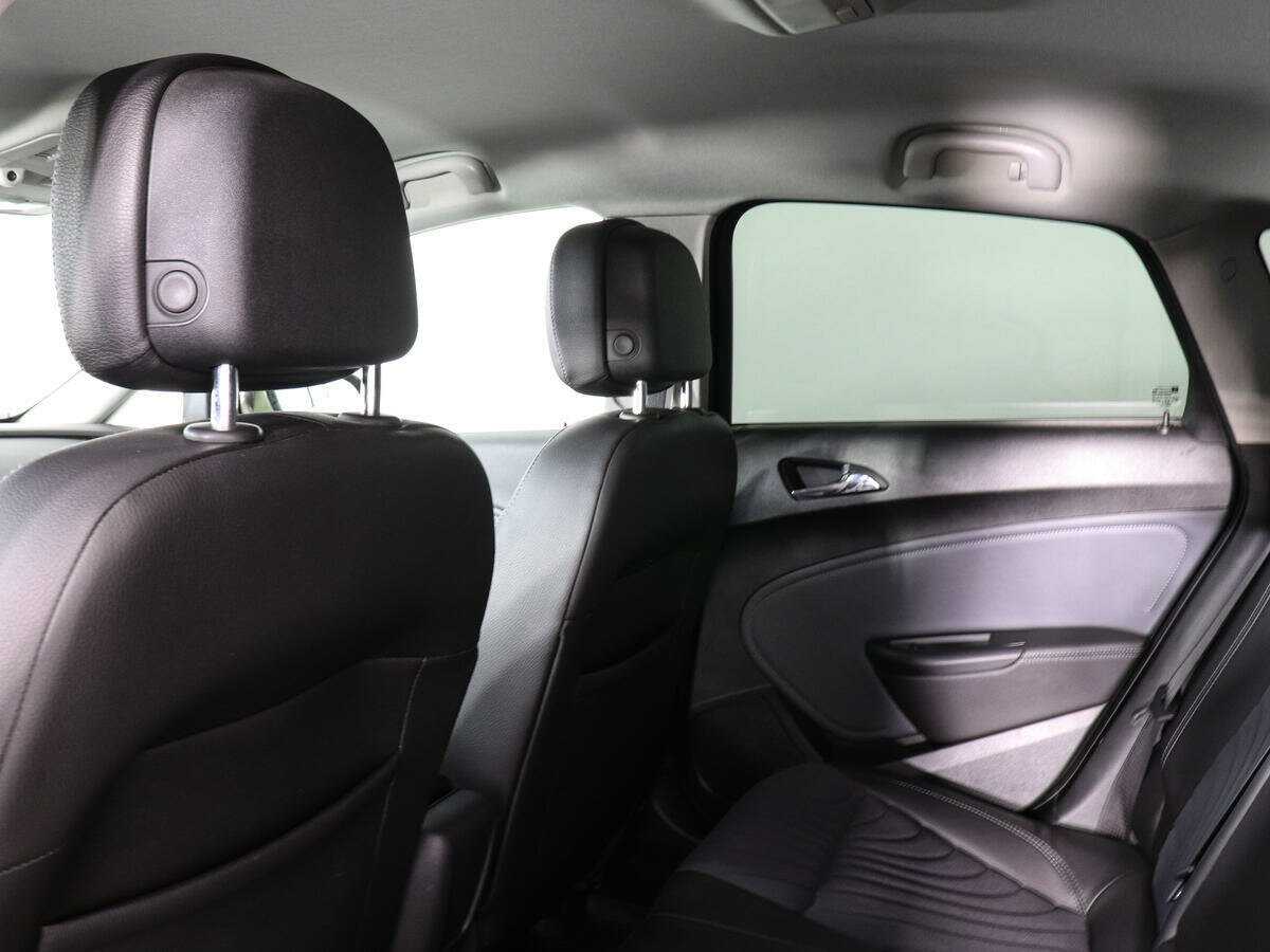 Opel Astra 2014 года с пробегом. Фото: #7